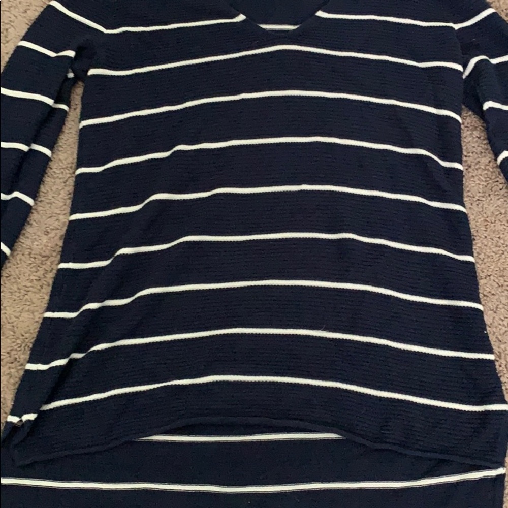 old navy long sleeve tee